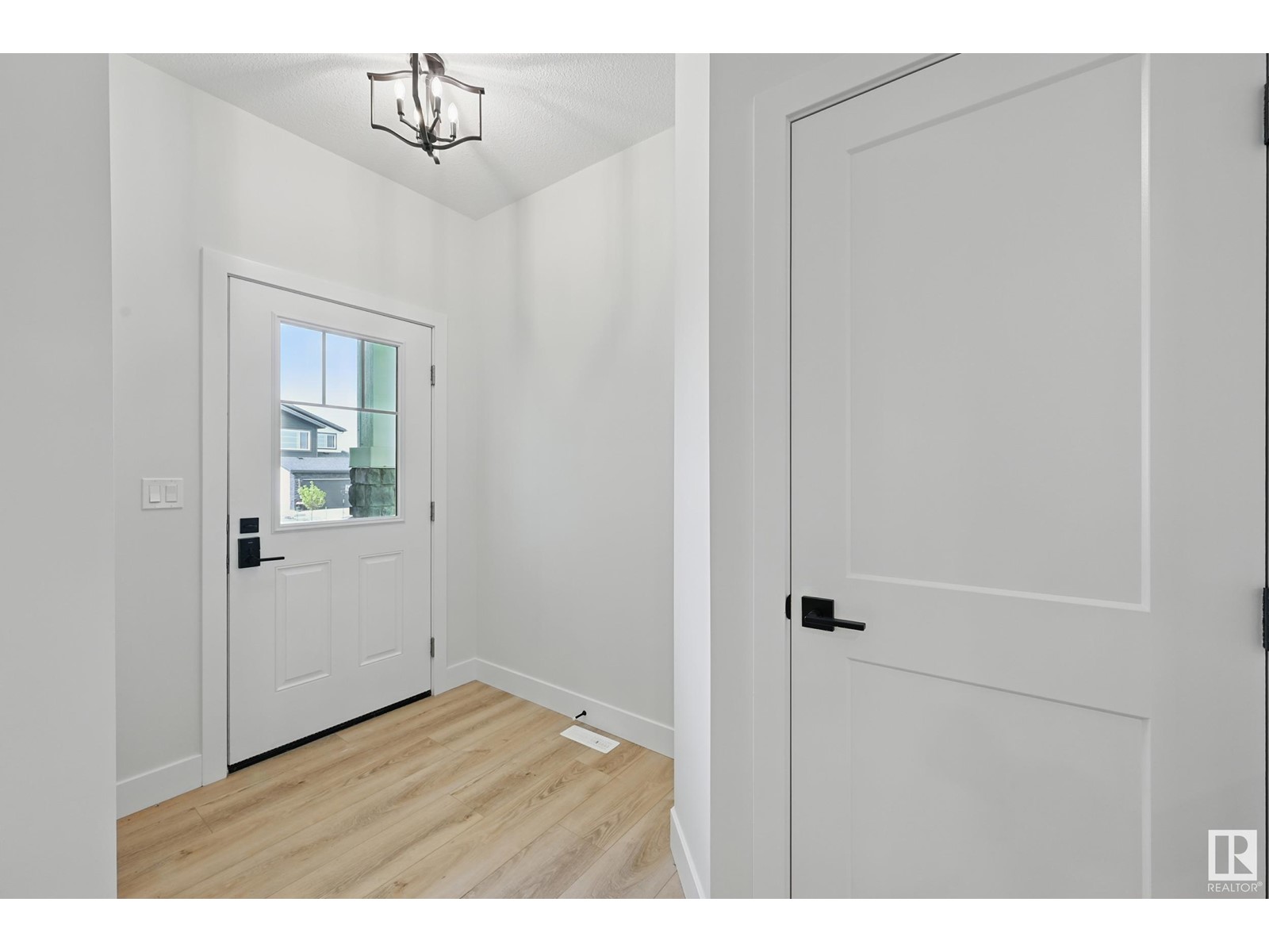 6212 DANSEREAU CR