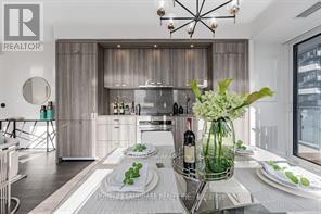 914 - 480 FRONT STREET W