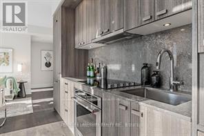 914 - 480 FRONT STREET W