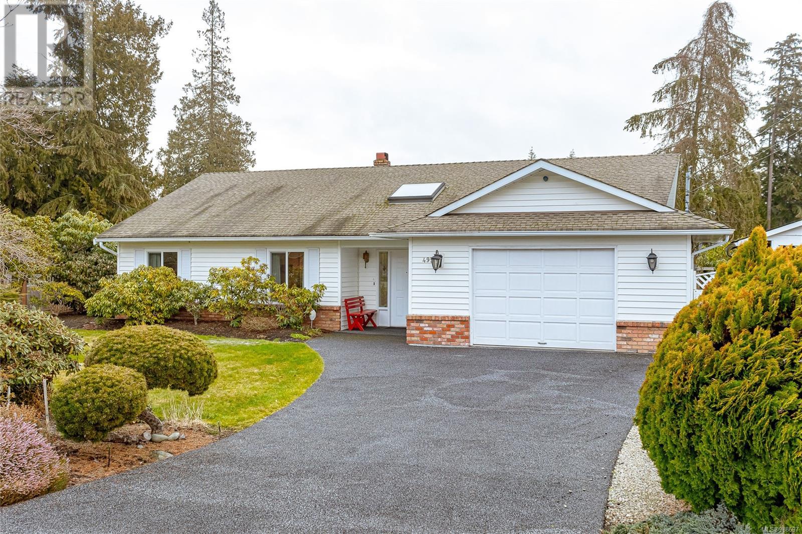 495 Eaglecrest Dr