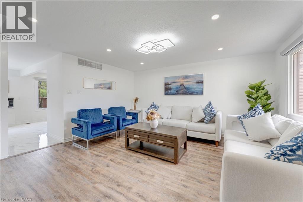 76 FROBISHER Court