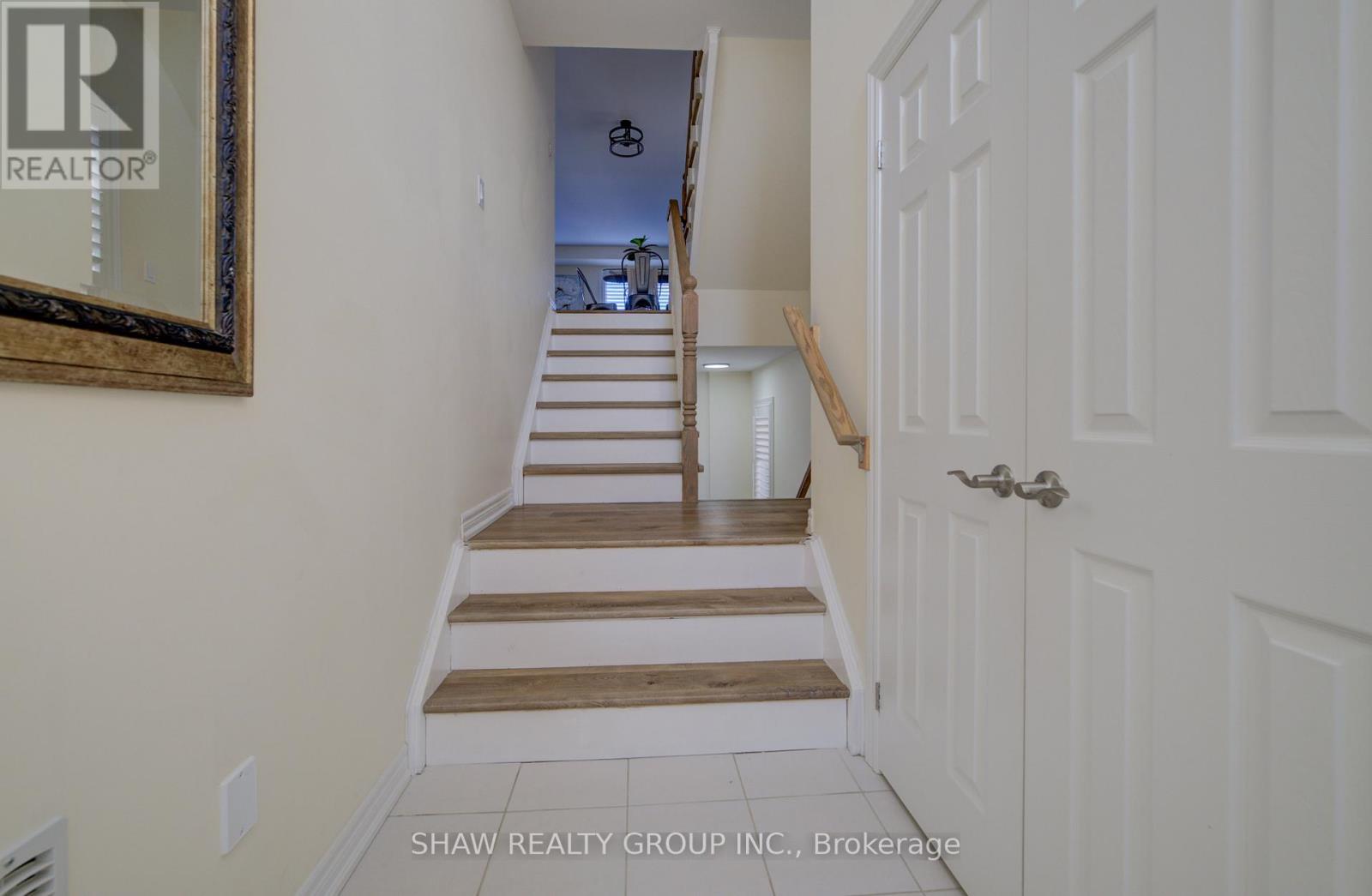 10 - 755 LINDEN DRIVE