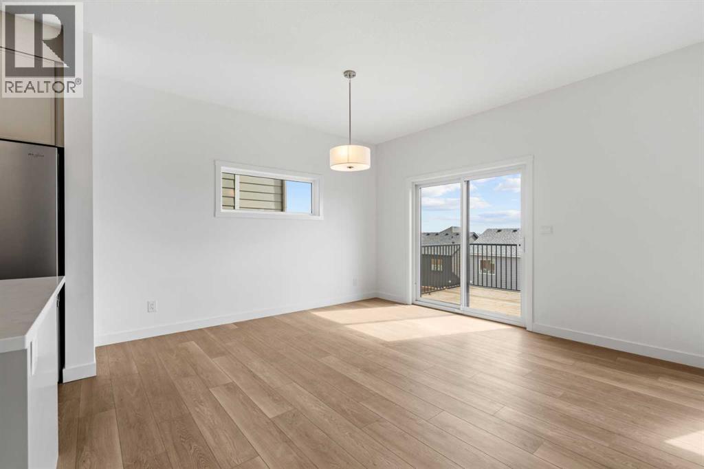 34 Wild Rose Bay SW