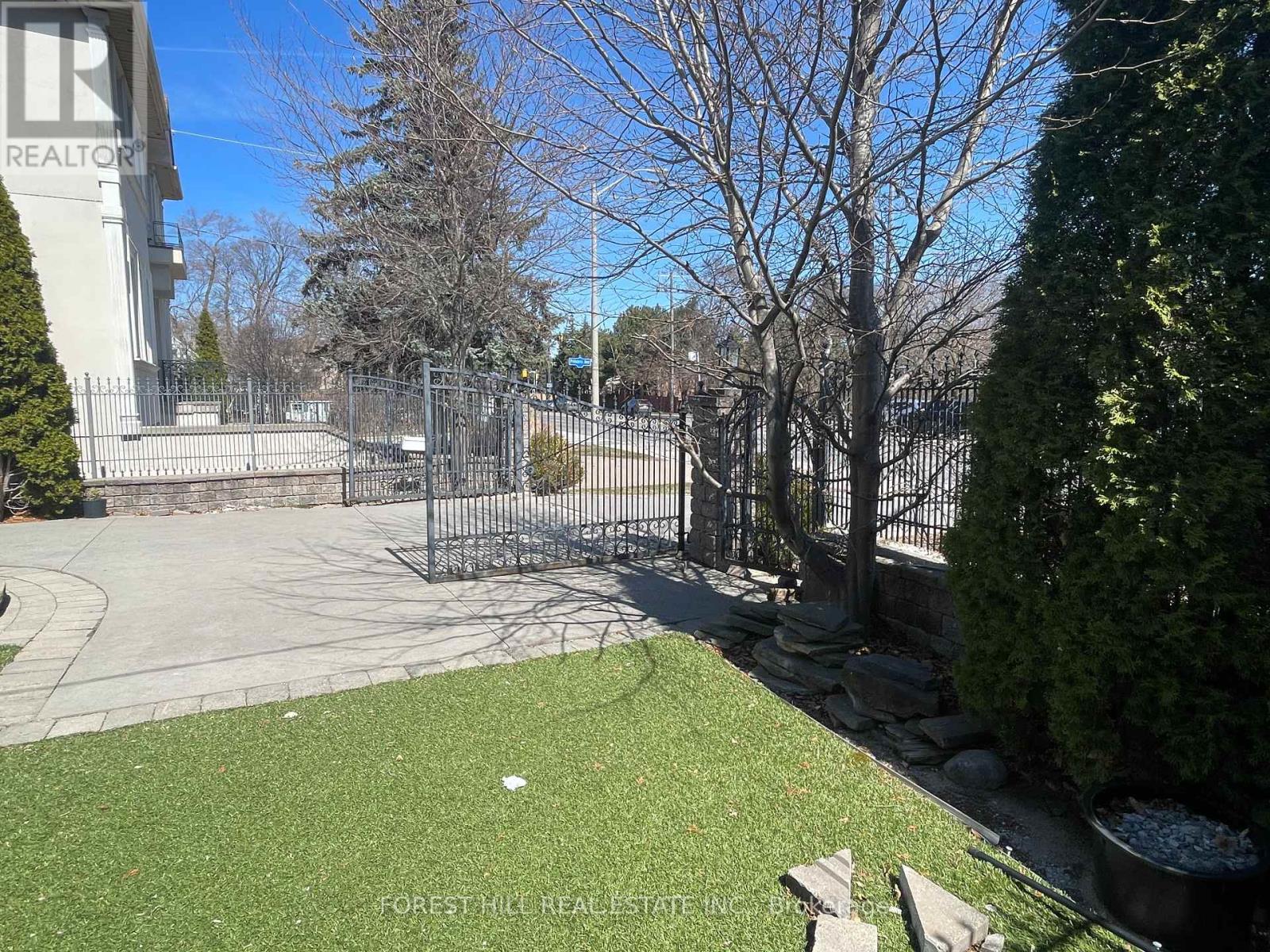 2972 BAYVIEW AVENUE