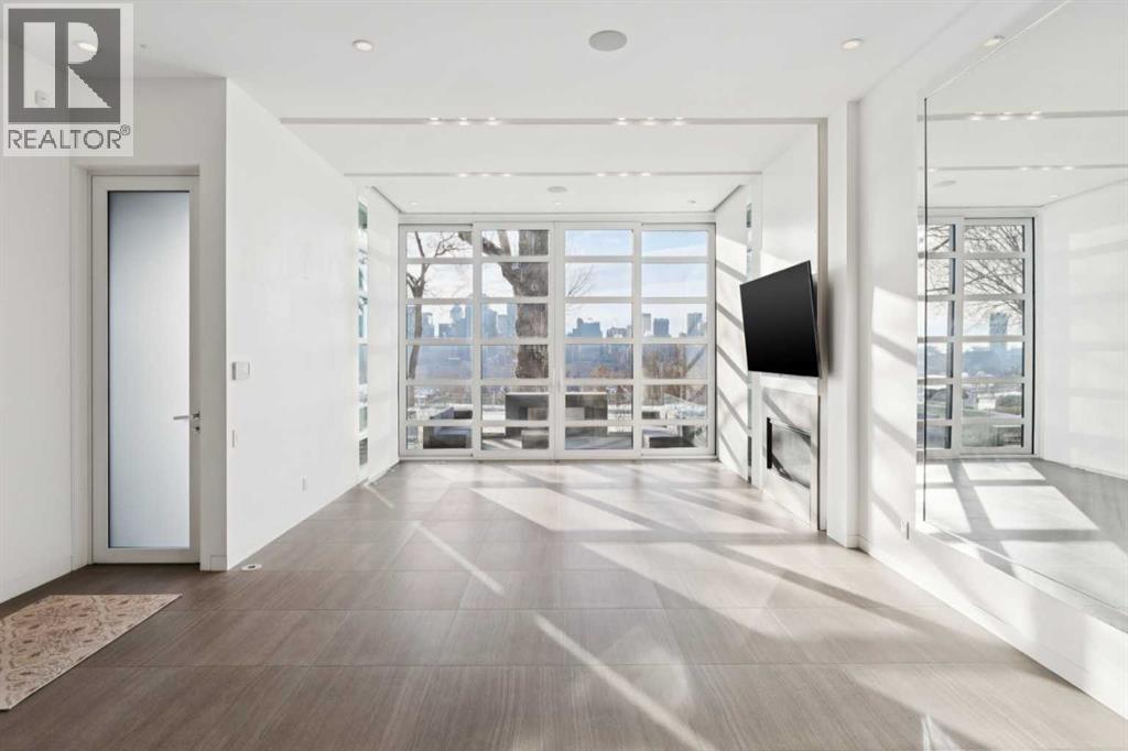 530 Crescent Road NW