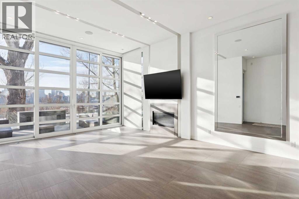 530 Crescent Road NW