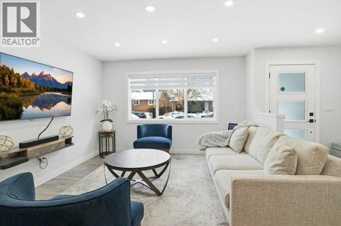 3 Kentish Drive SW Calgary AB T2V2L4