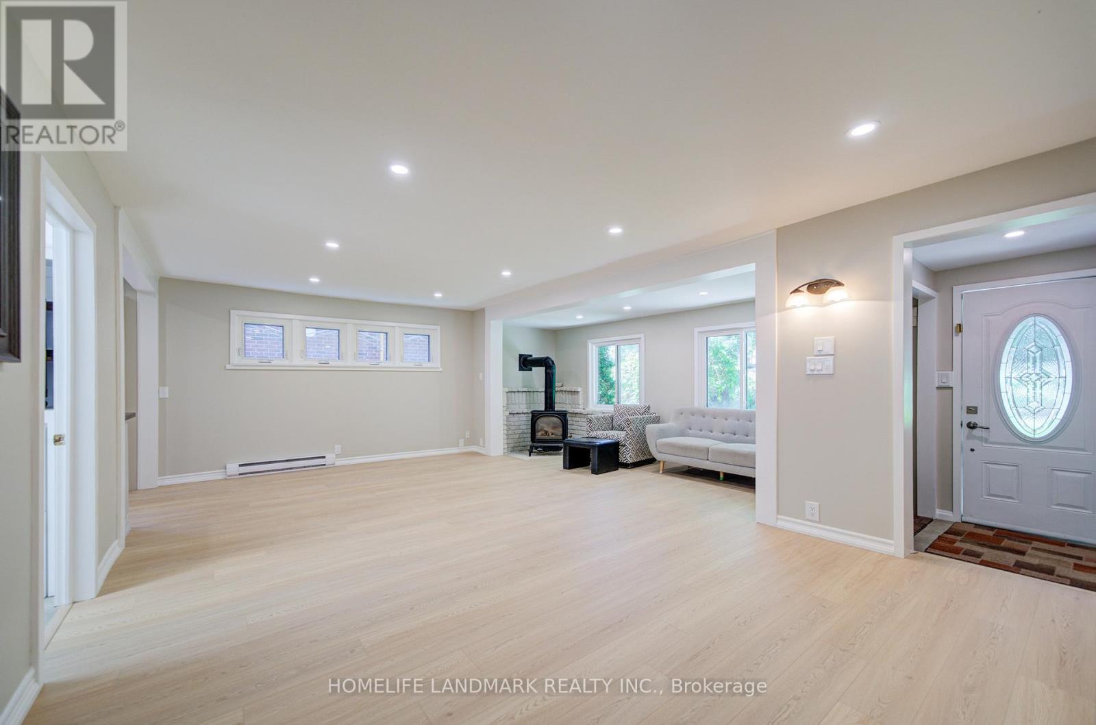 65 COOKS BAY DRIVE