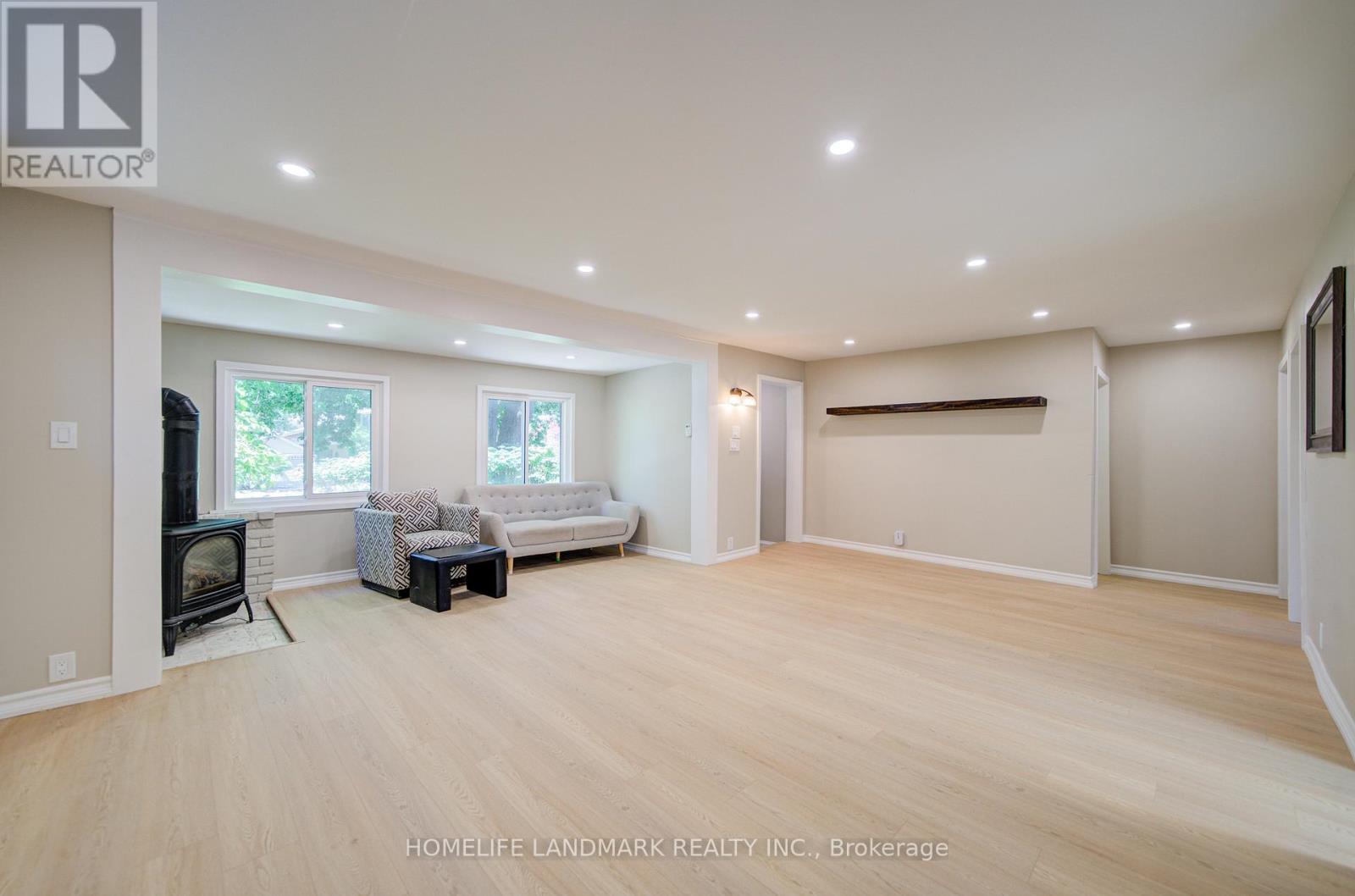 65 COOKS BAY DRIVE