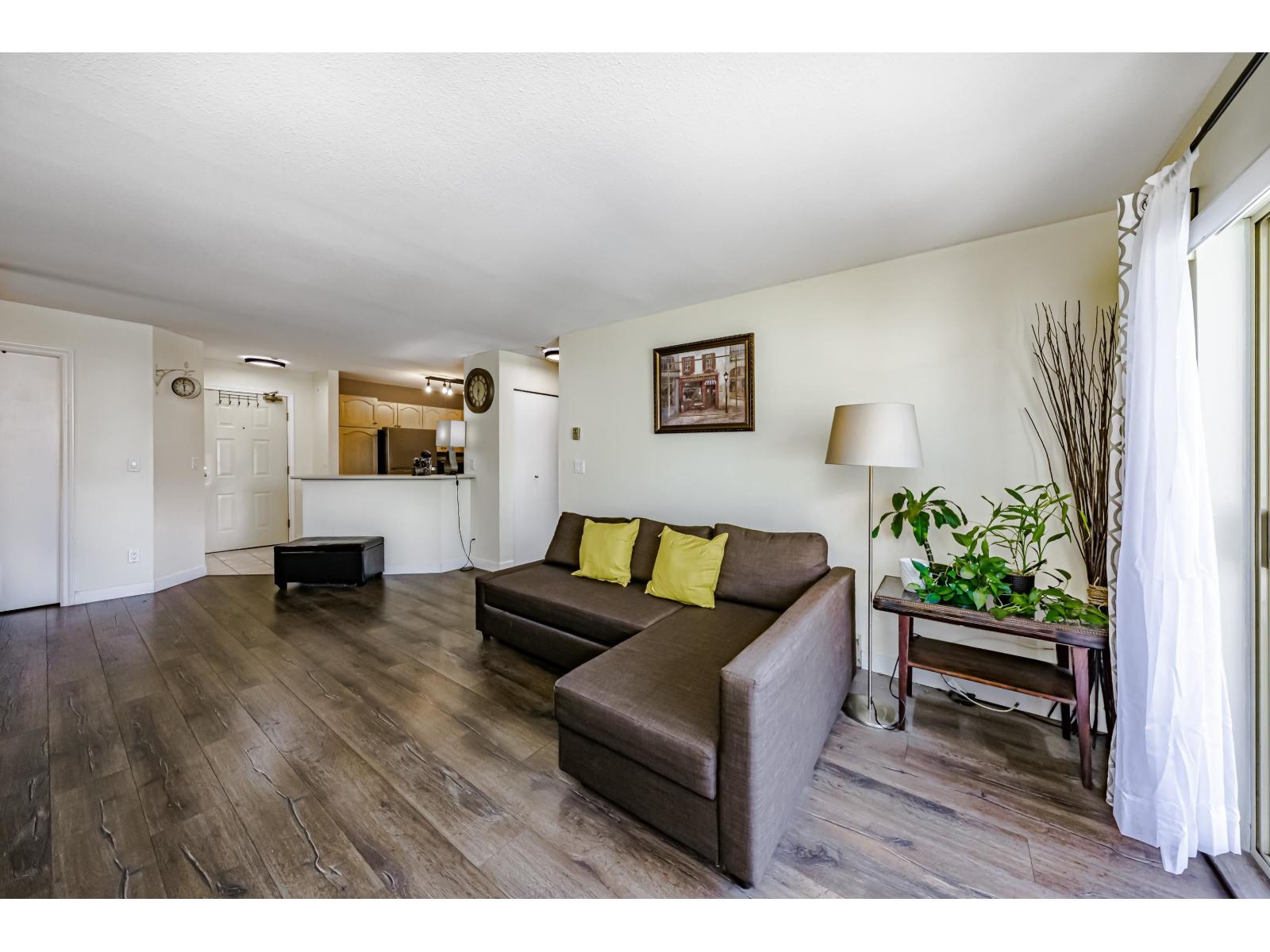 315 10756 138 STREET
