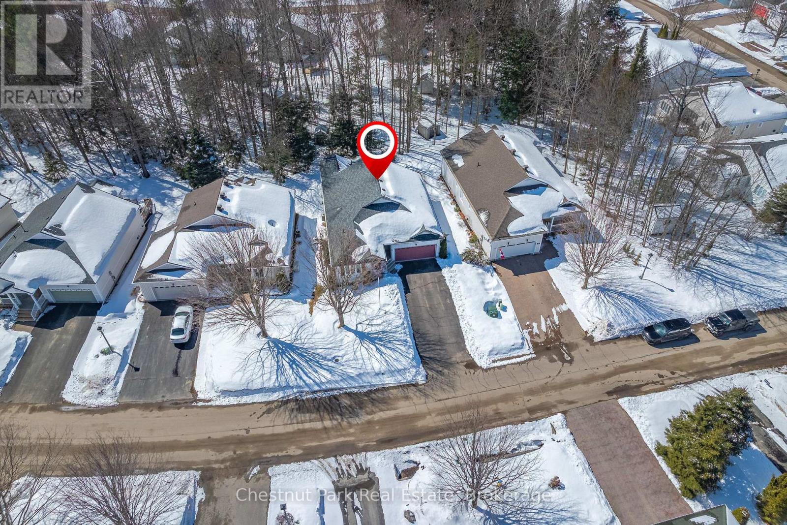 44 SPRINGWOOD CRESCENT