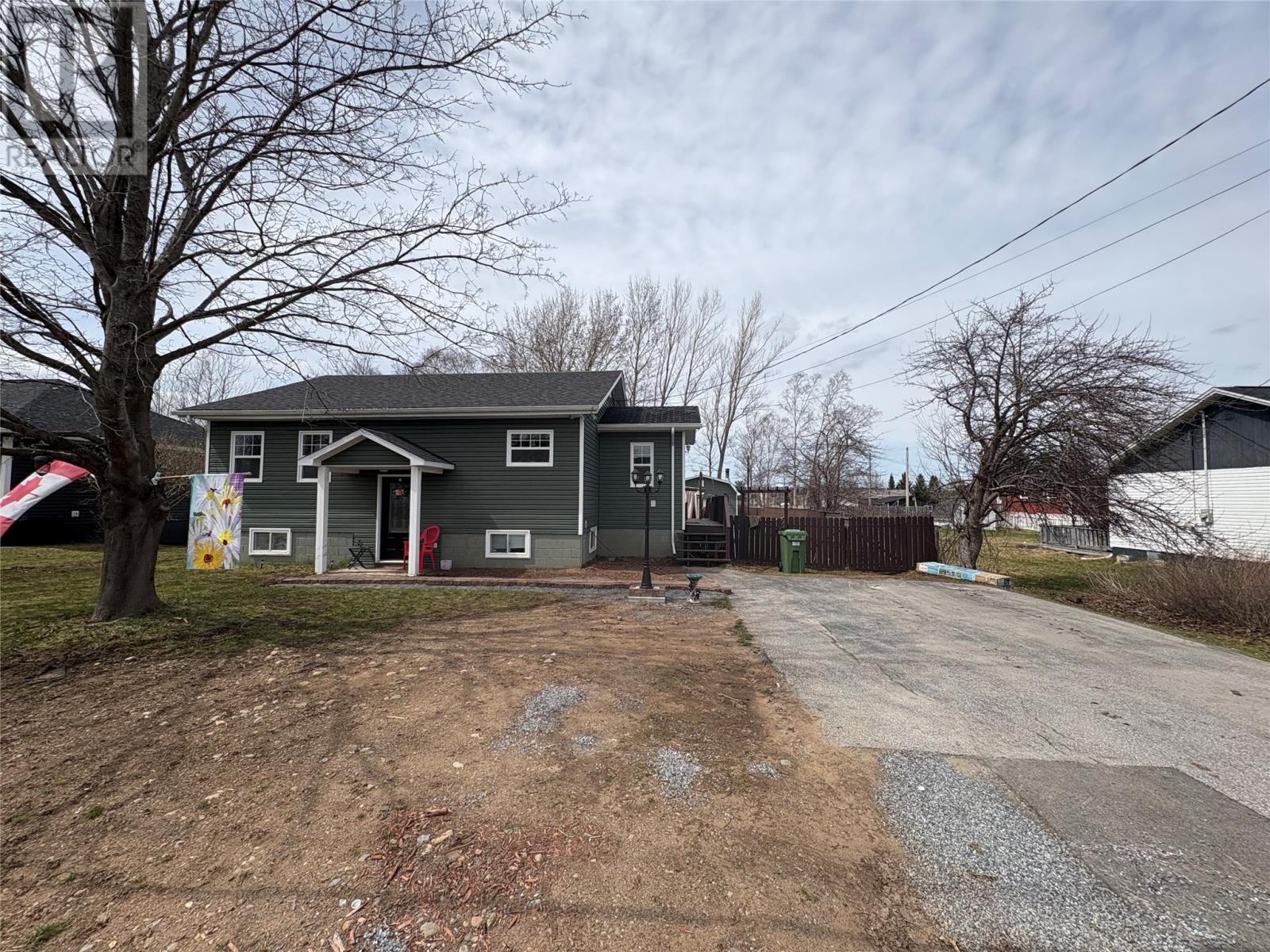 9 Dawson Drive