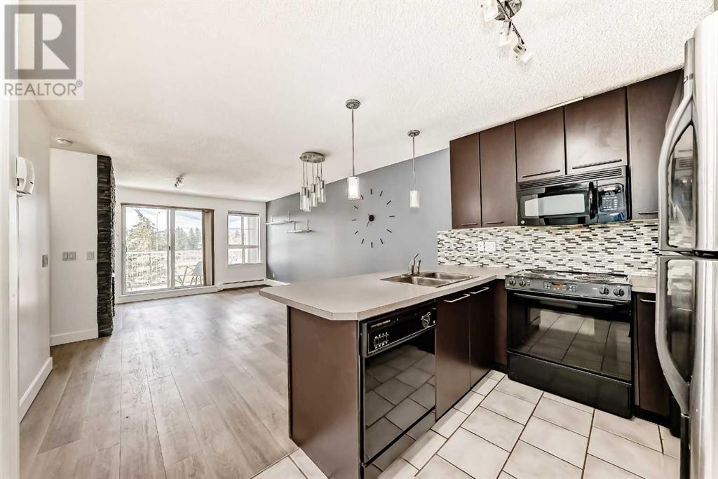 446, 35 Richard Court SW