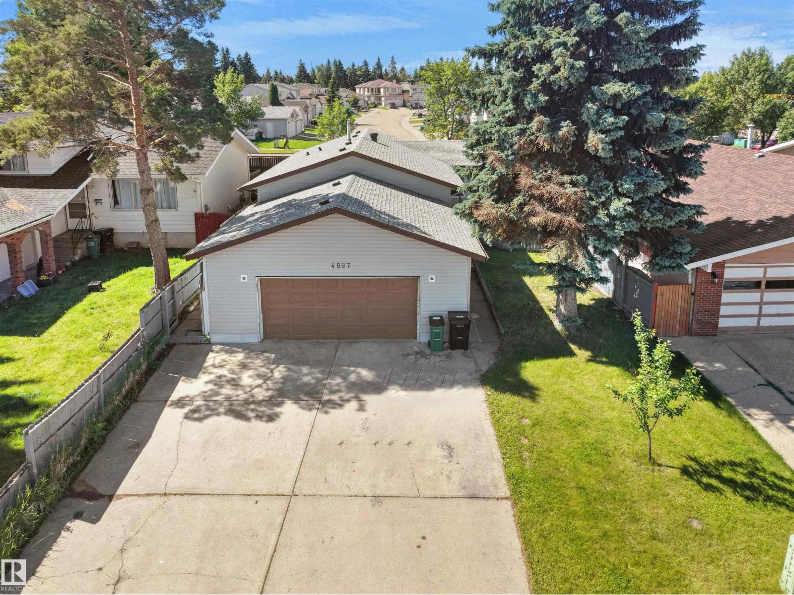 4827 17 AV NW