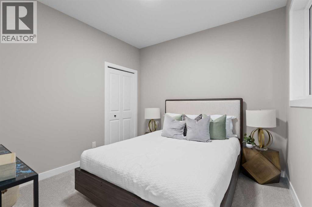 159 Belvedere Crescent SE