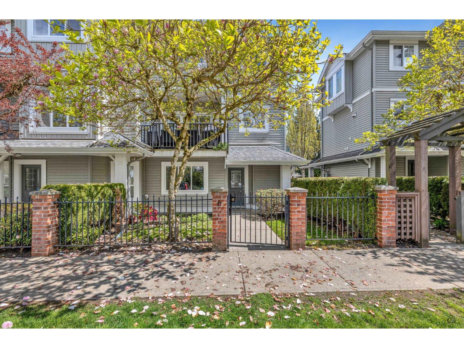 6 5988 OLD MCLELLAN RD ROAD