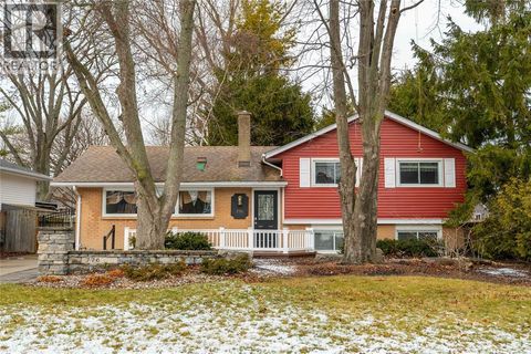 776 RETLAW DRIVE Sarnia ON N7V2W4