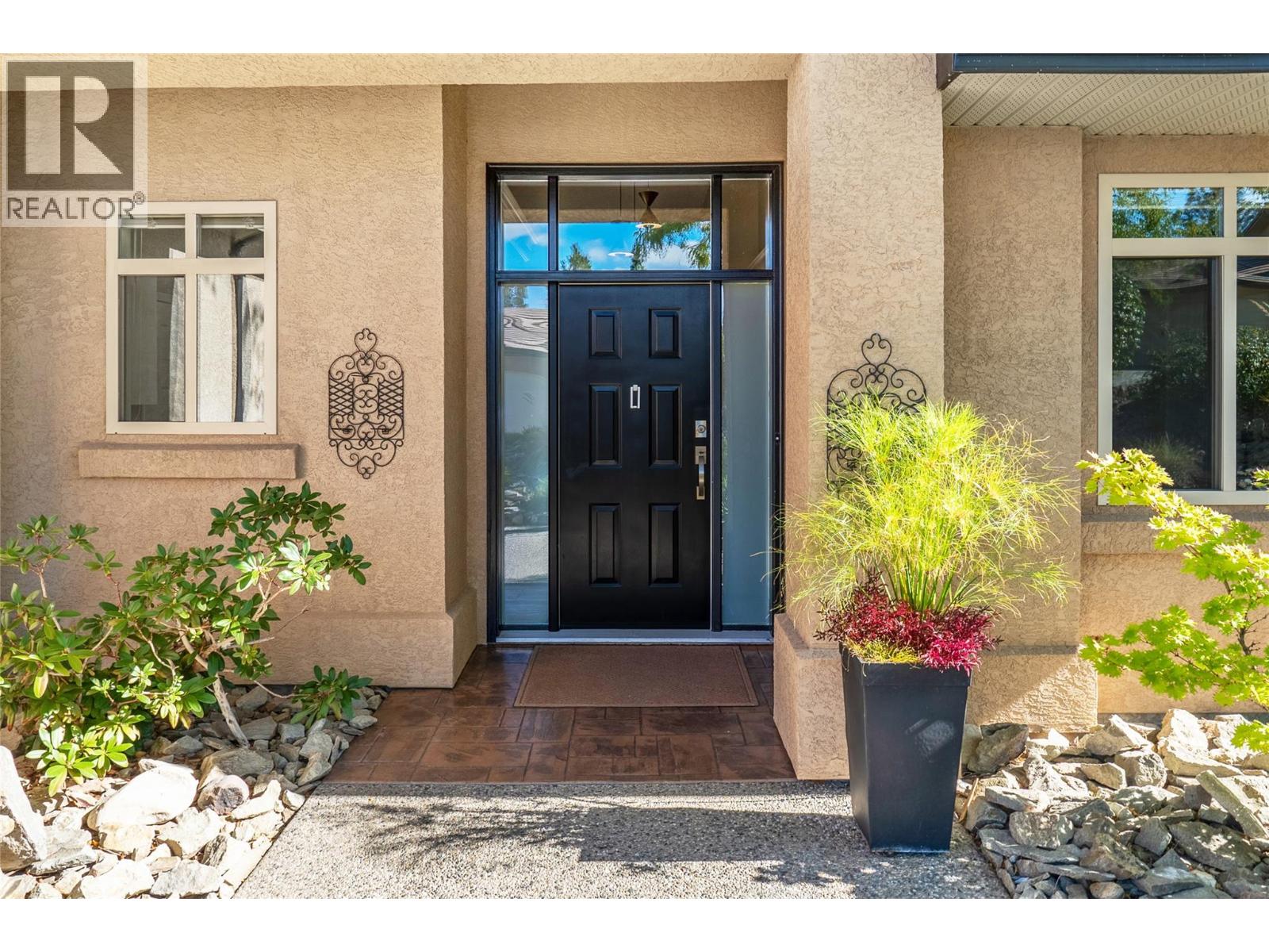 2213 Waddington Court Unit# 14