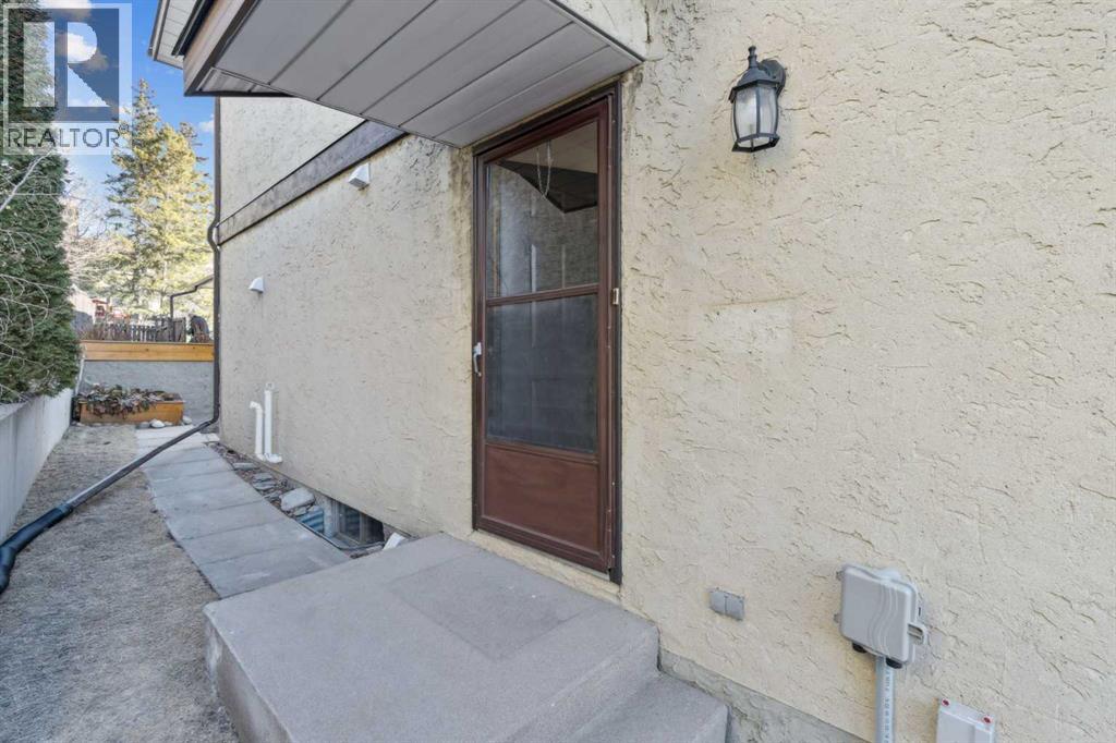 91 Edgehill Drive NW