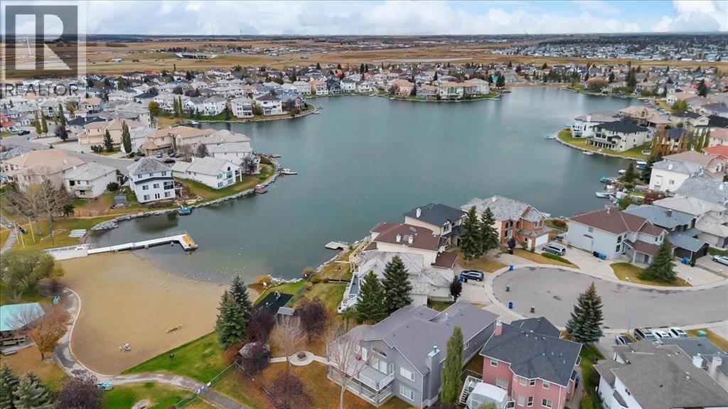 418 Coral Keys Place NE