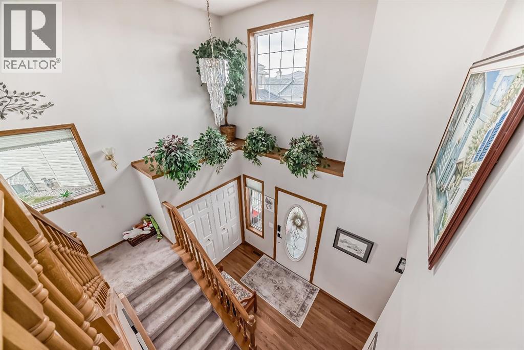 418 Coral Keys Place NE