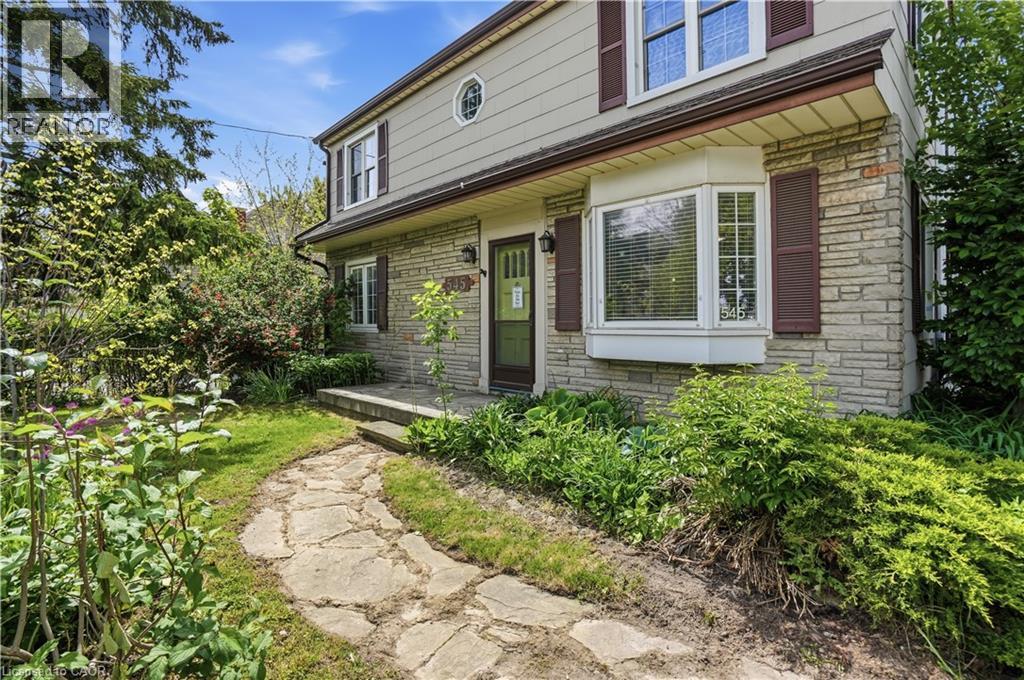 545 MOHAWK Road W