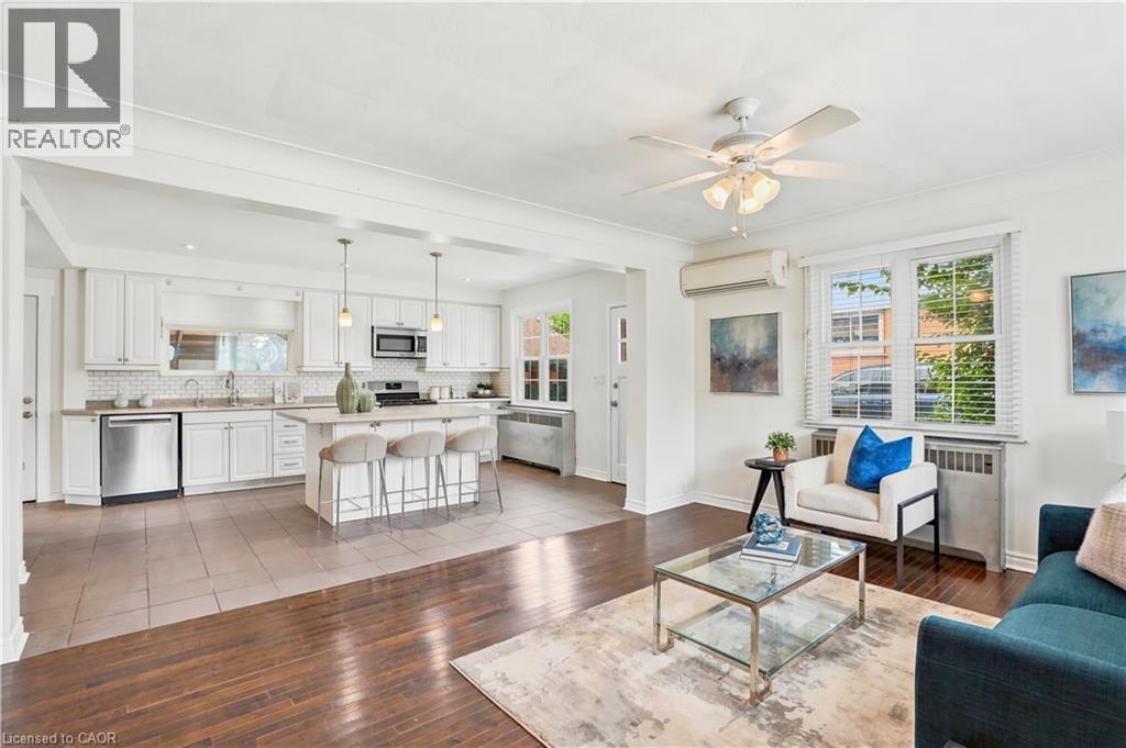 545 MOHAWK Road W