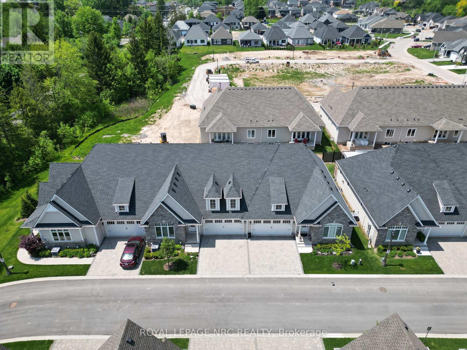 9 SASSAFRAS ROW