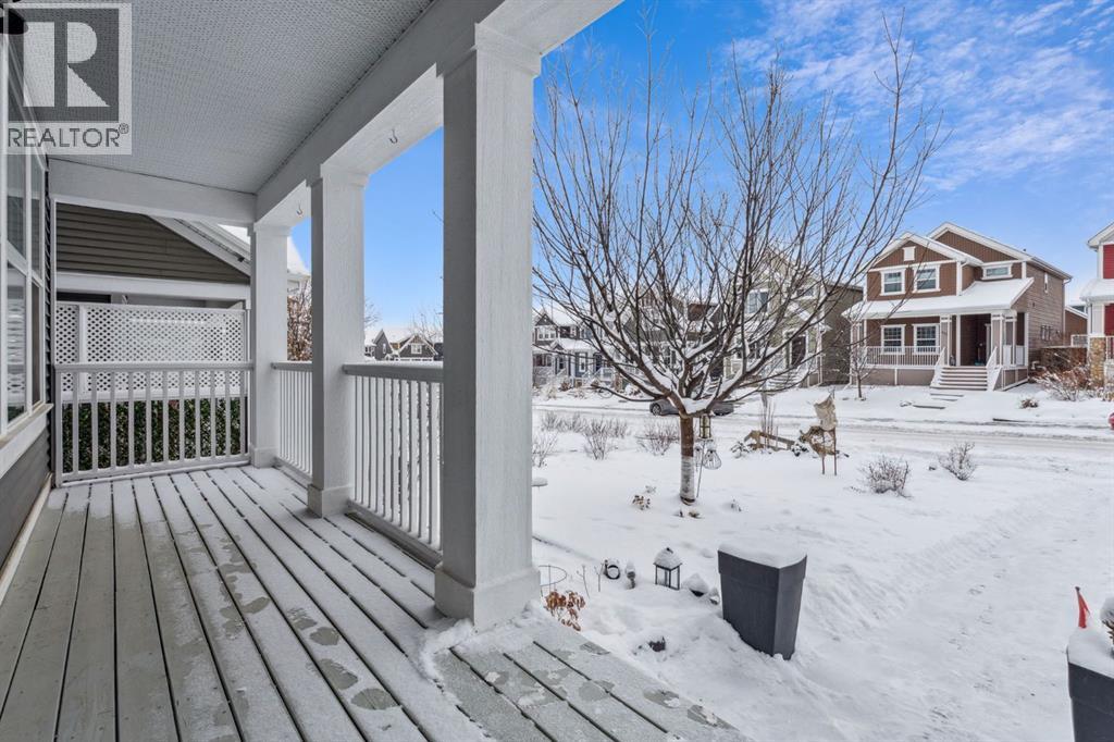 480 River Heights Green