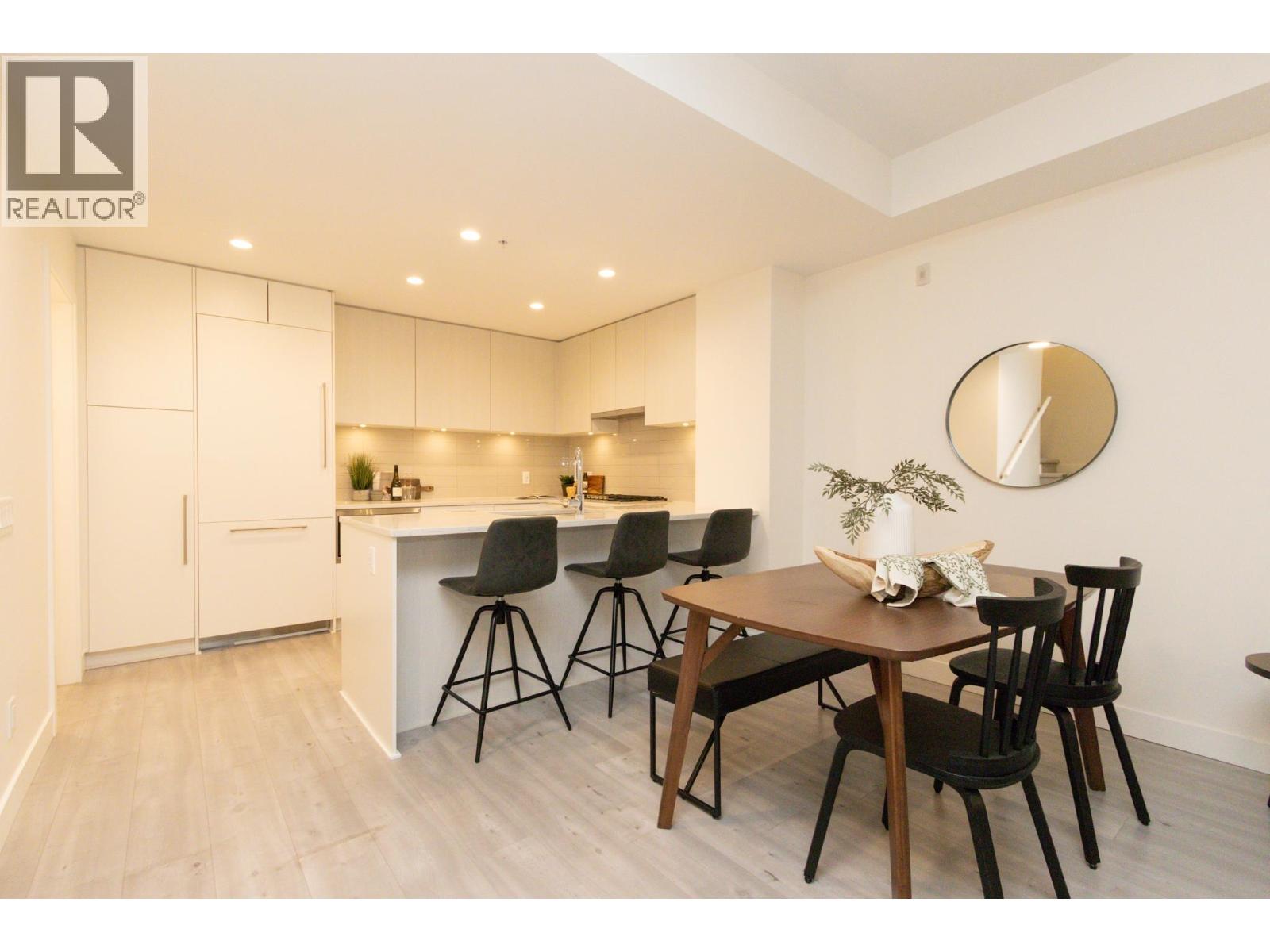 267 2035 GLENAIRE DRIVE