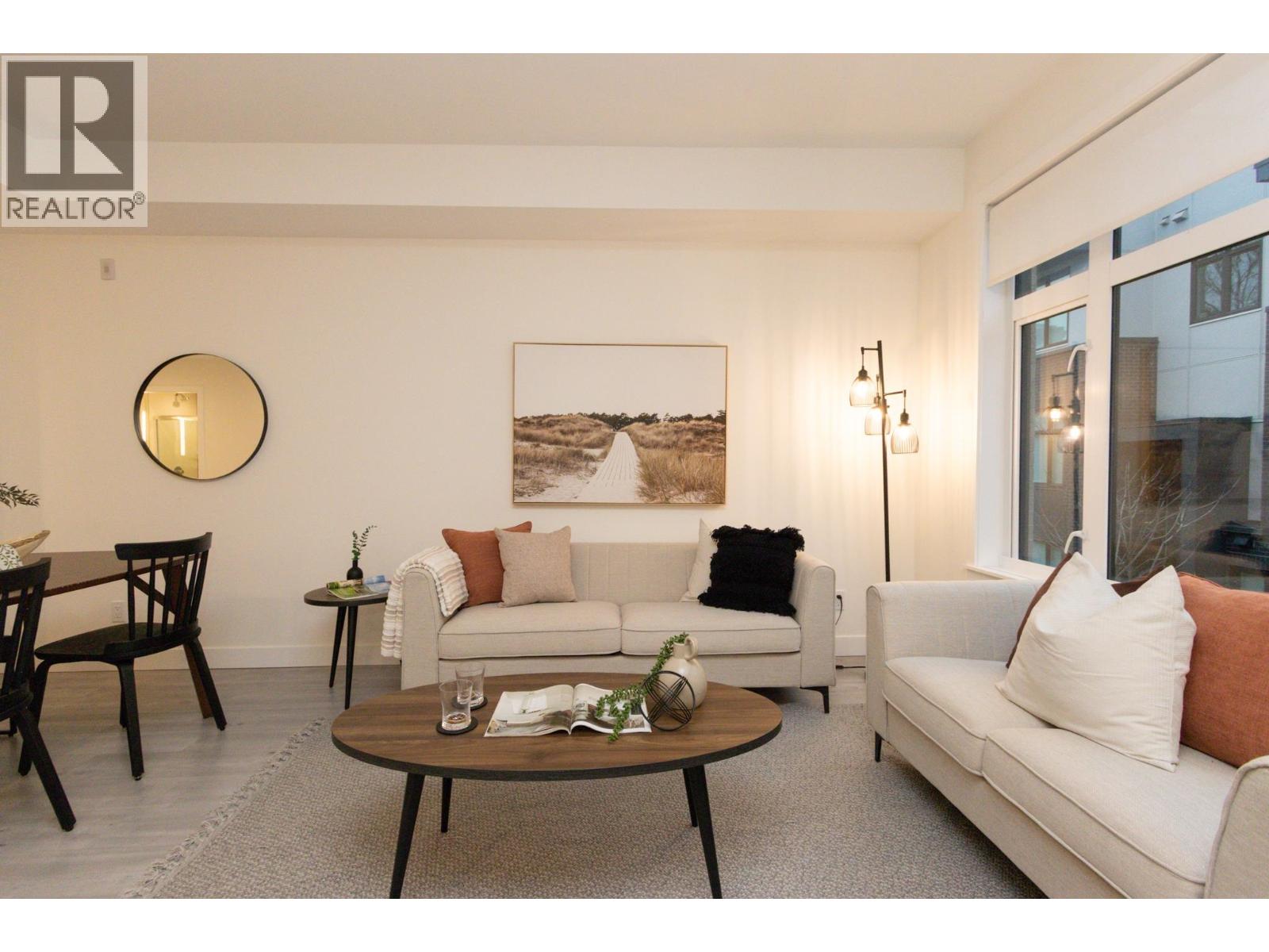 267 2035 GLENAIRE DRIVE