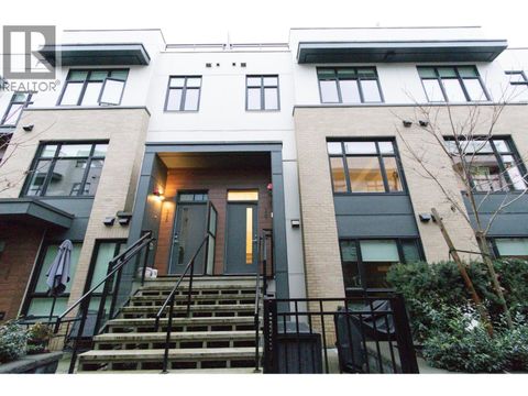 267 2035 GLENAIRE DRIVE North Vancouver BC V7P1Y2