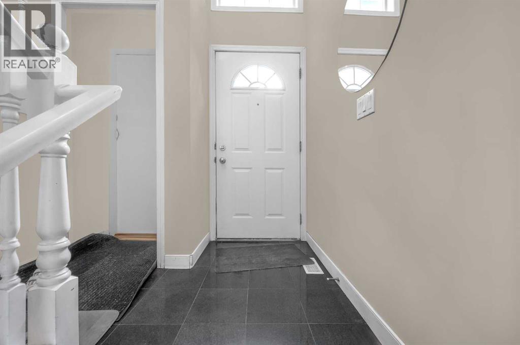 212 Tarawood Place NE