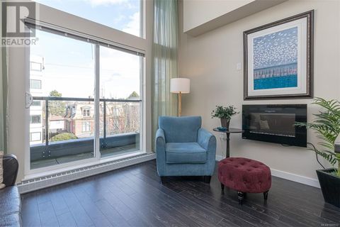 402 1121 Fort St Victoria BC V8V3K9