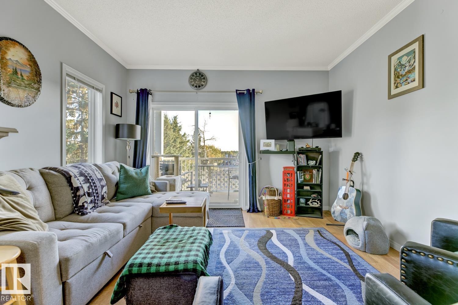 #33C 79 BELLEROSE DR