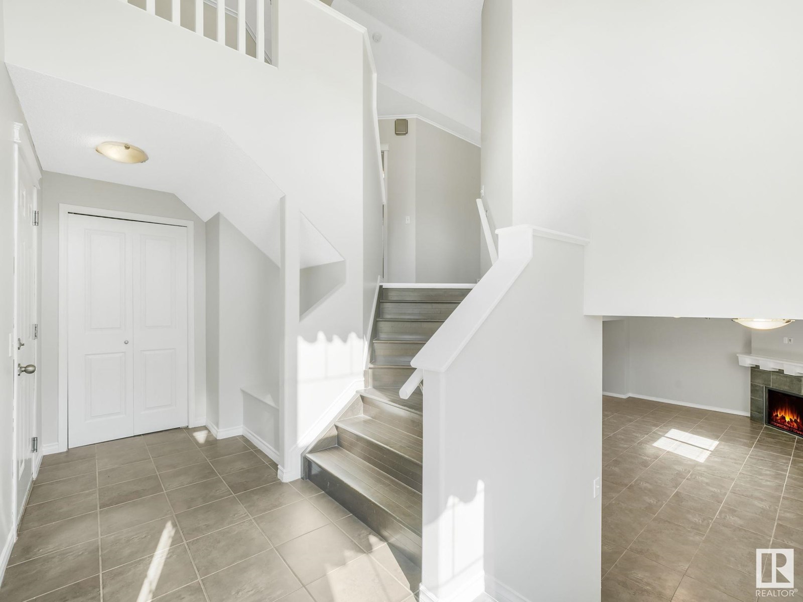 7804 5 AV SW