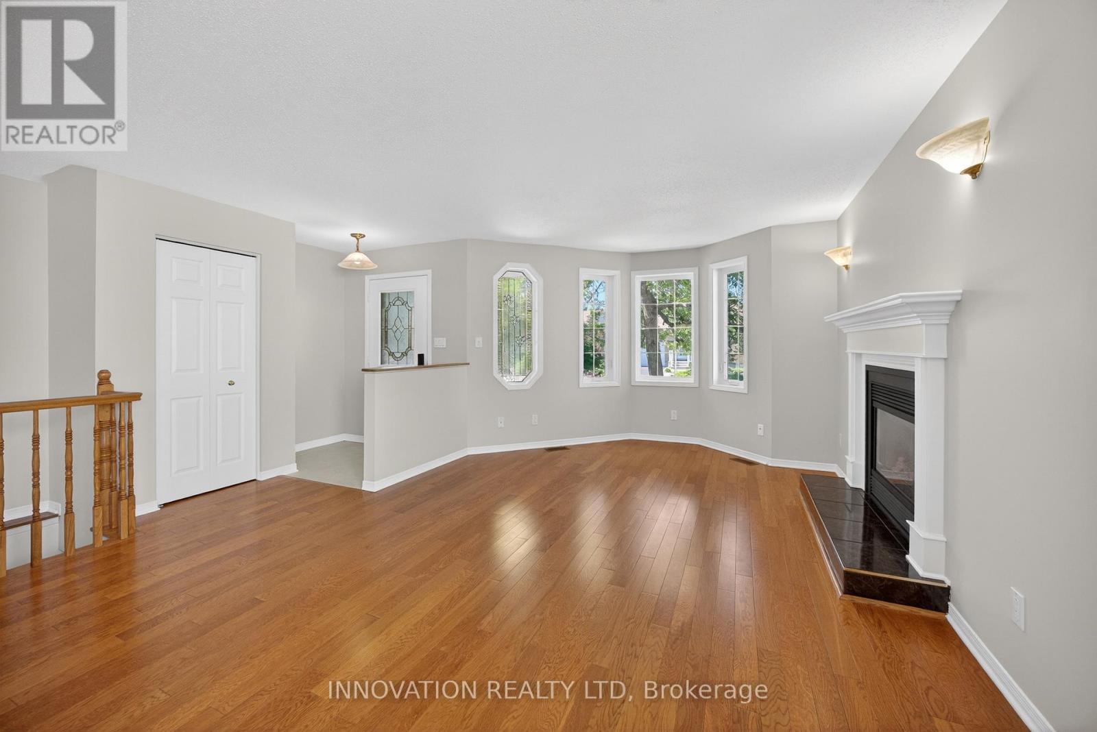 407 FLORA STREET
