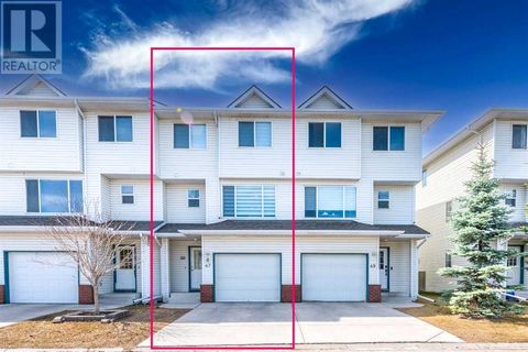 47 Harvest Oak Circle NE Calgary AB T3K4S6
