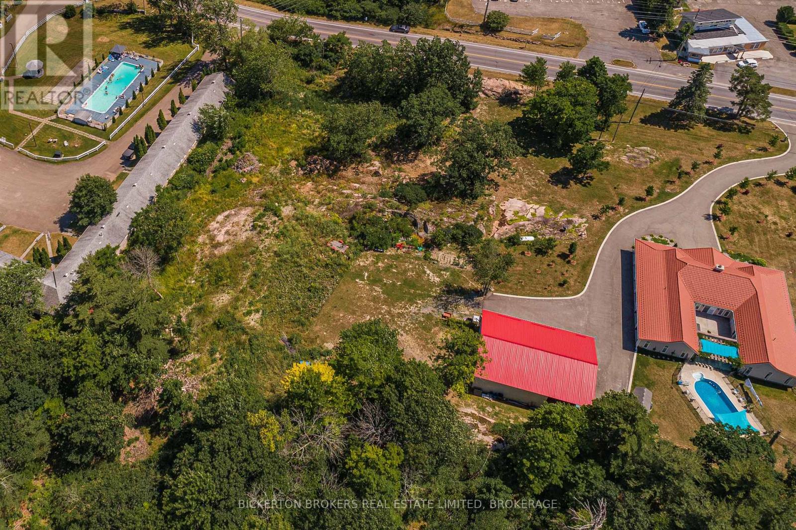 790 KING STREET W
