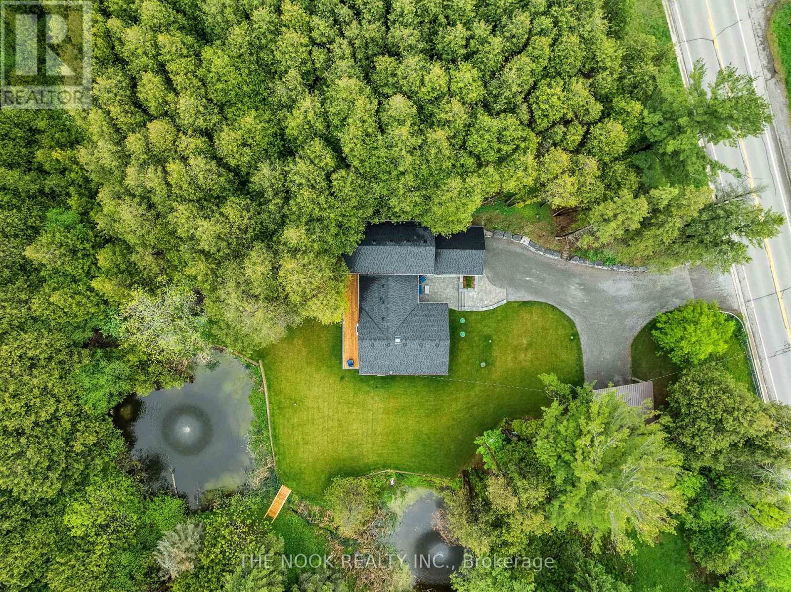 662 RAGLAN ROAD W