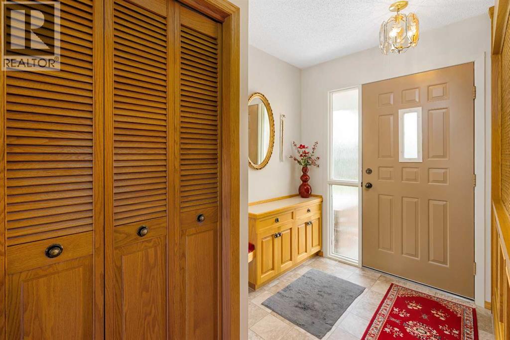 40 Thornlee Crescent NW