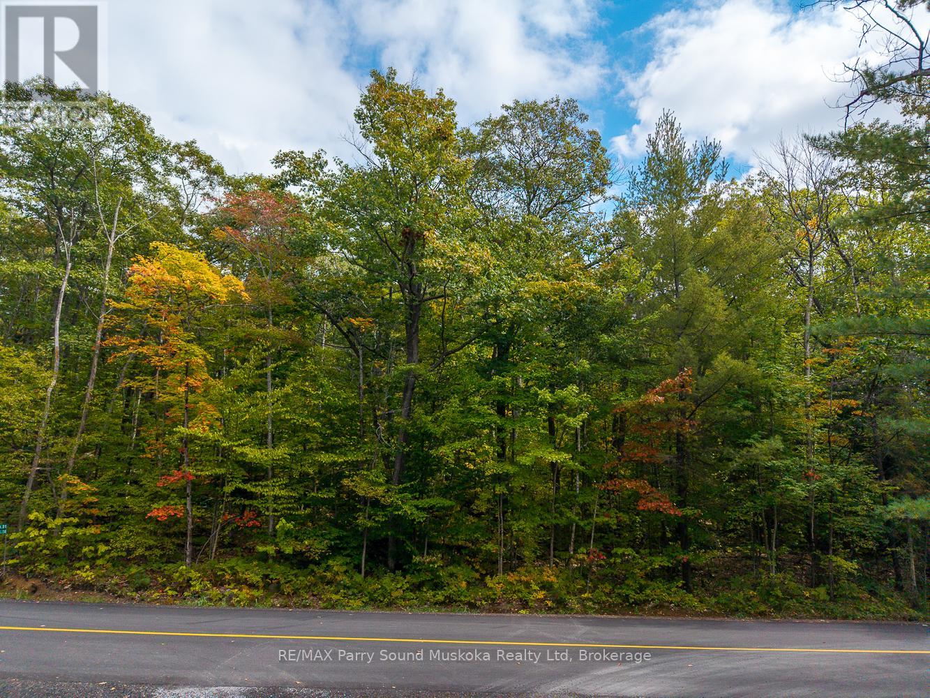 17 OAKRIDGE ROAD N