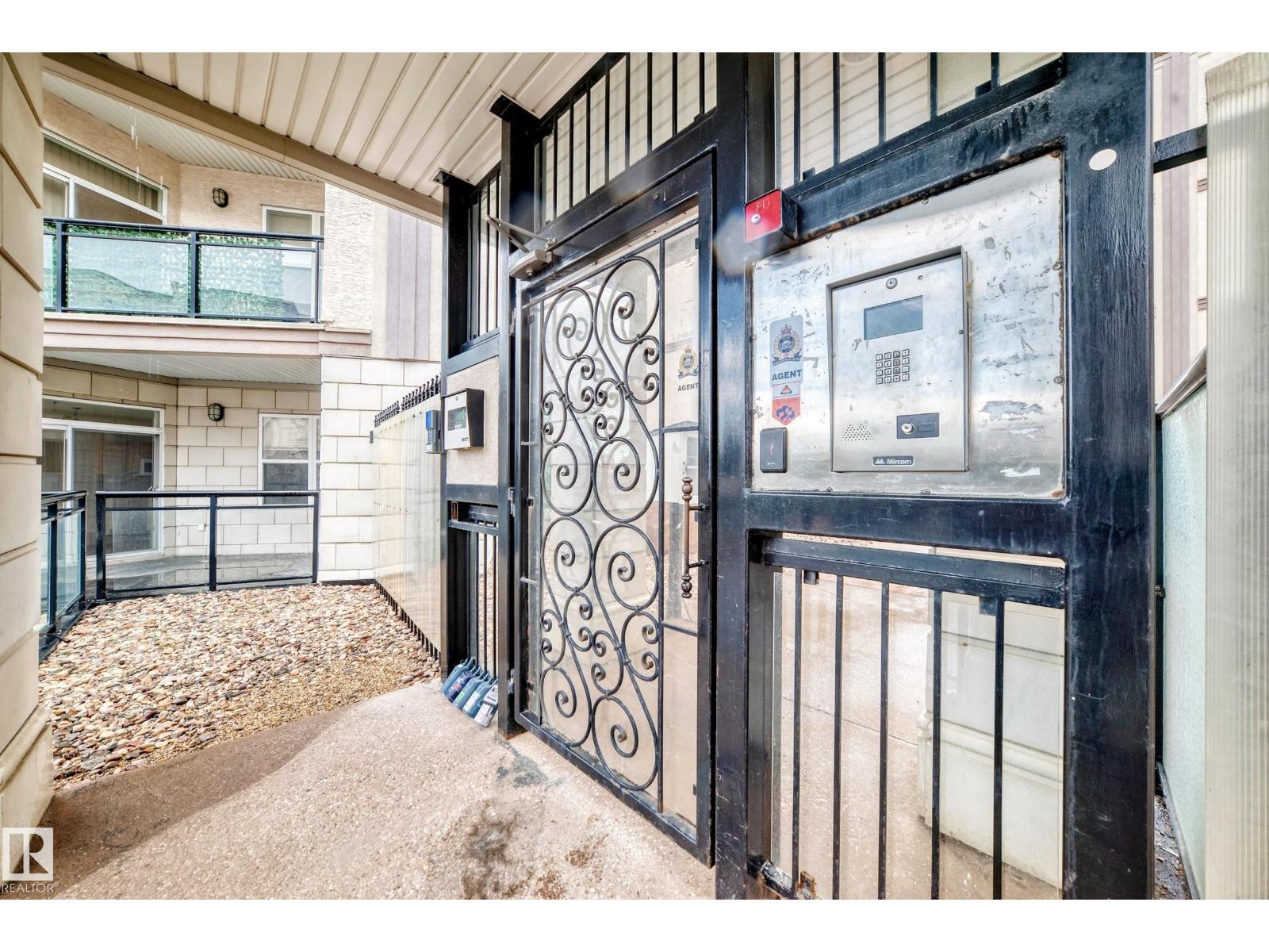 #226 4831 104A ST NW