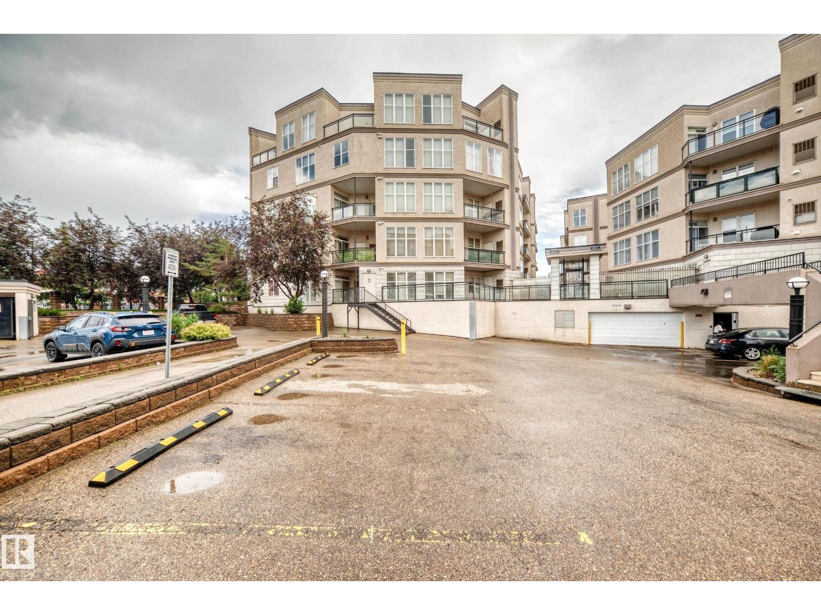 #226 4831 104A ST NW