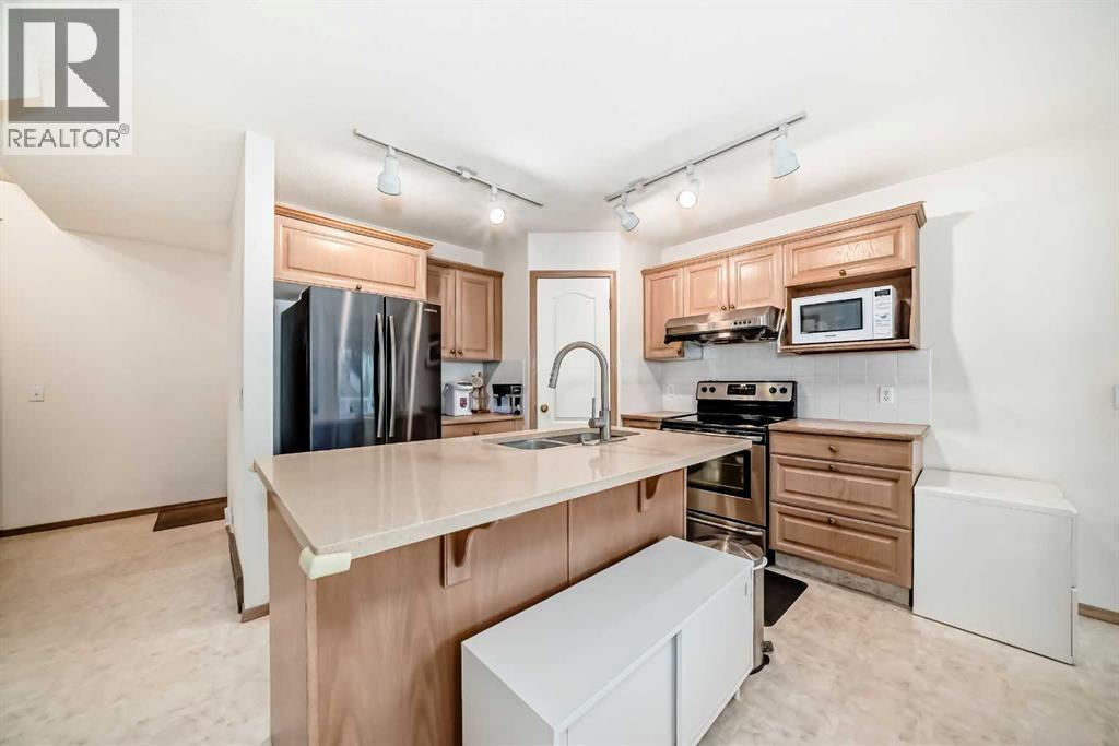 83 Hawkmount Green NW