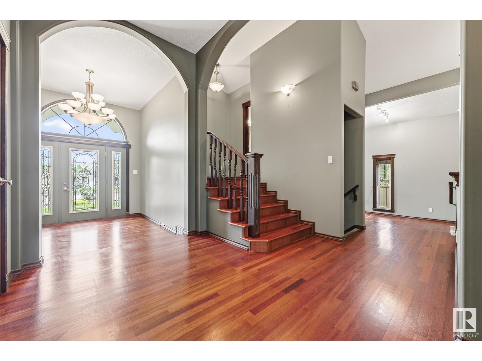 112 ACACIA CO