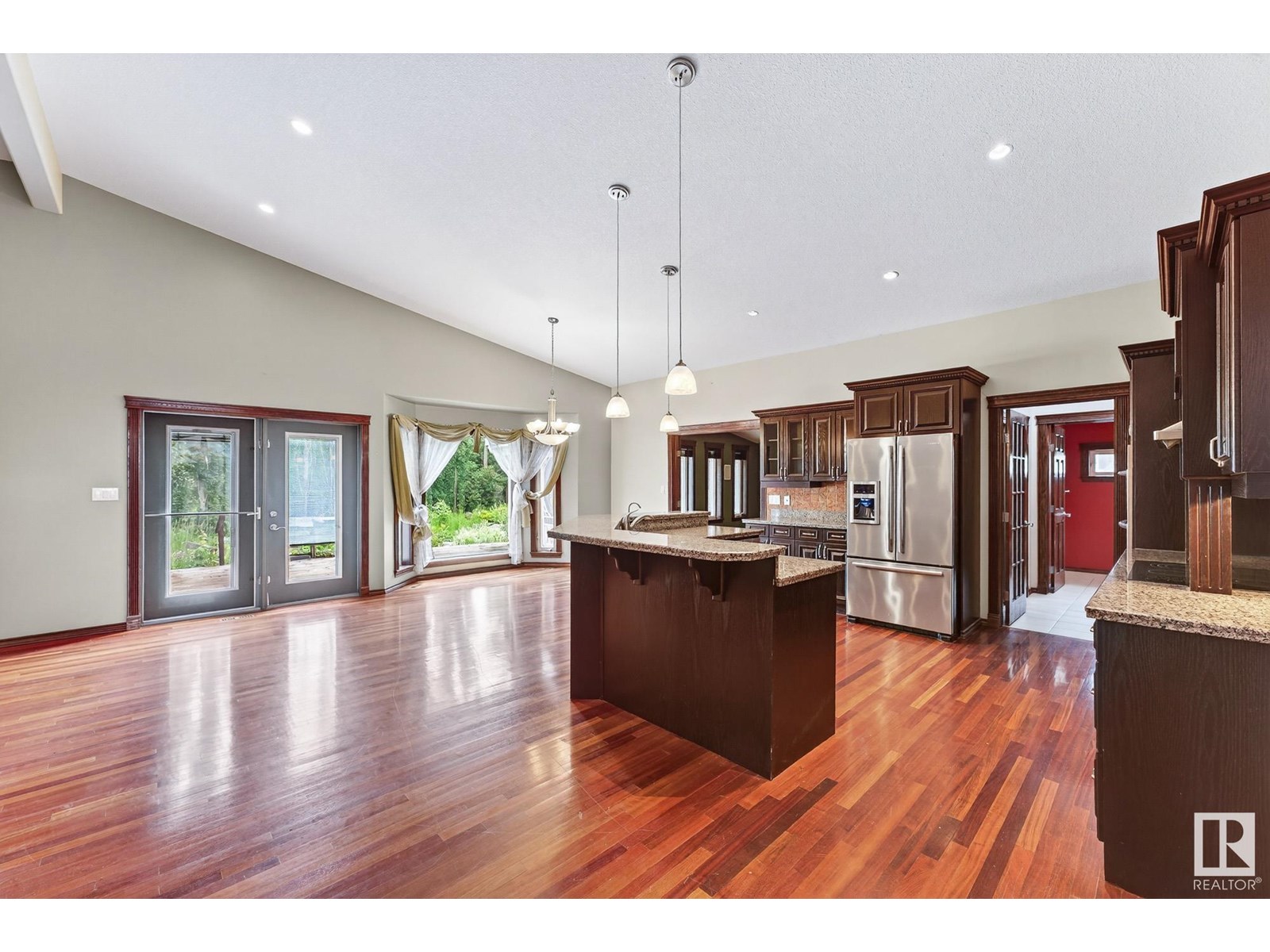 112 ACACIA CO