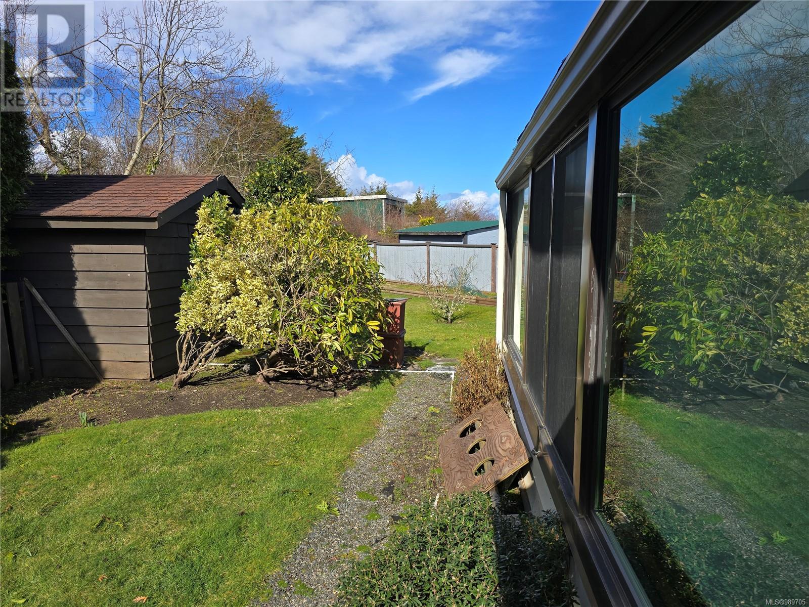 9596 Northlawn Terr