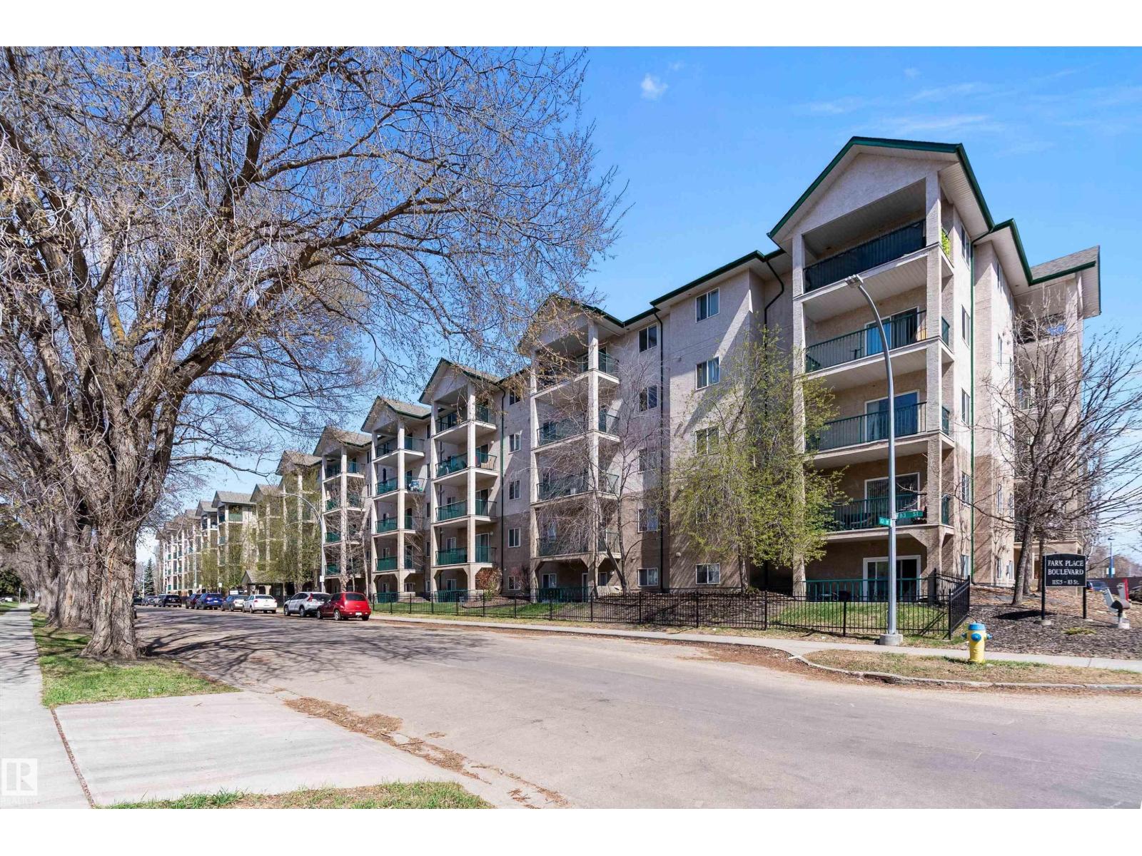 #325 11325 83 ST NW