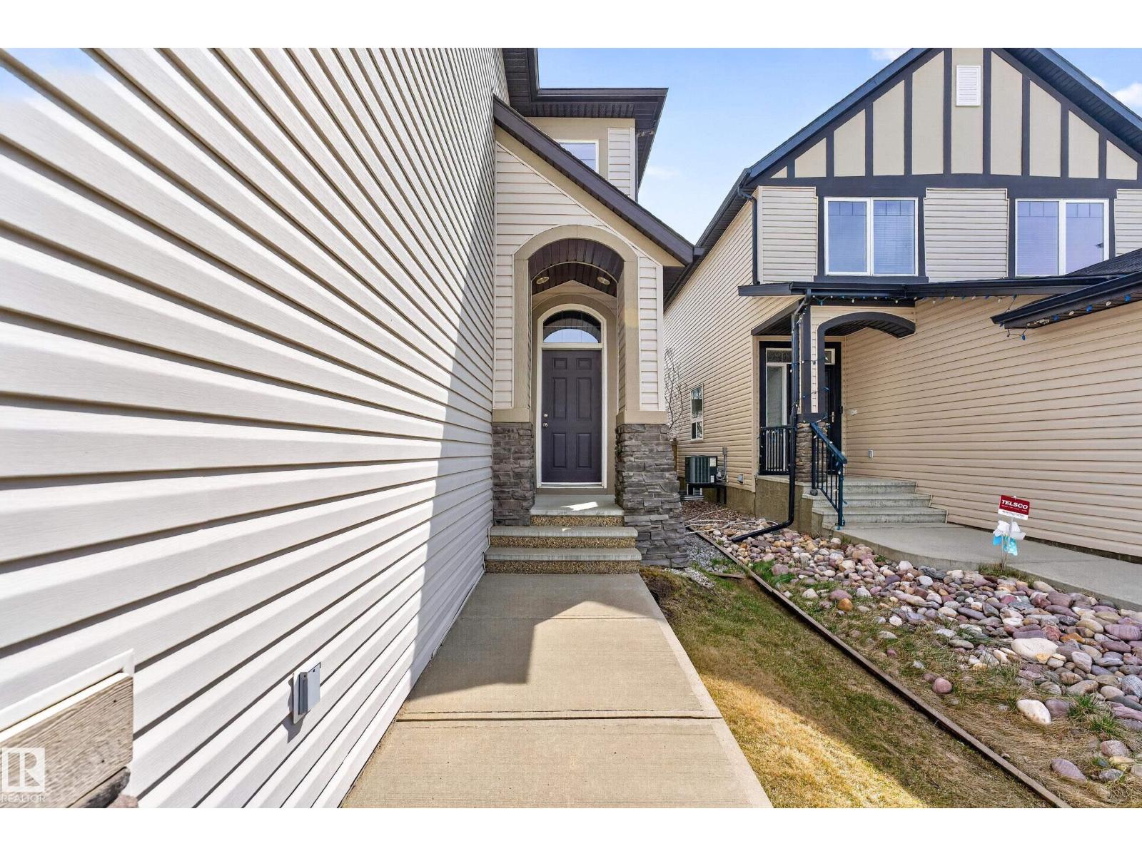22055 95 AV NW